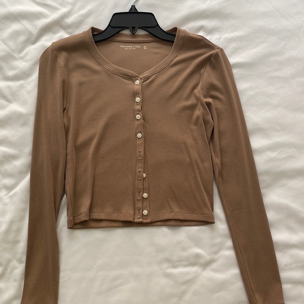 Tan Abercrombie and Fitch cardigan sweater. Size XS